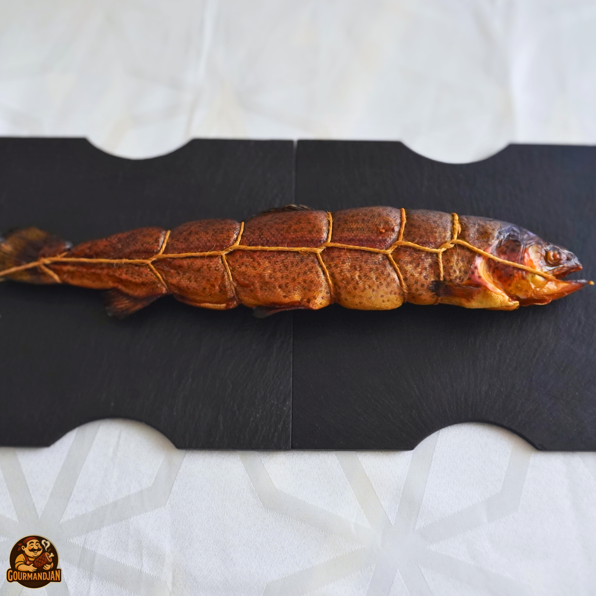 Форель горячего копчения (1 шт. ~350–500 г. )