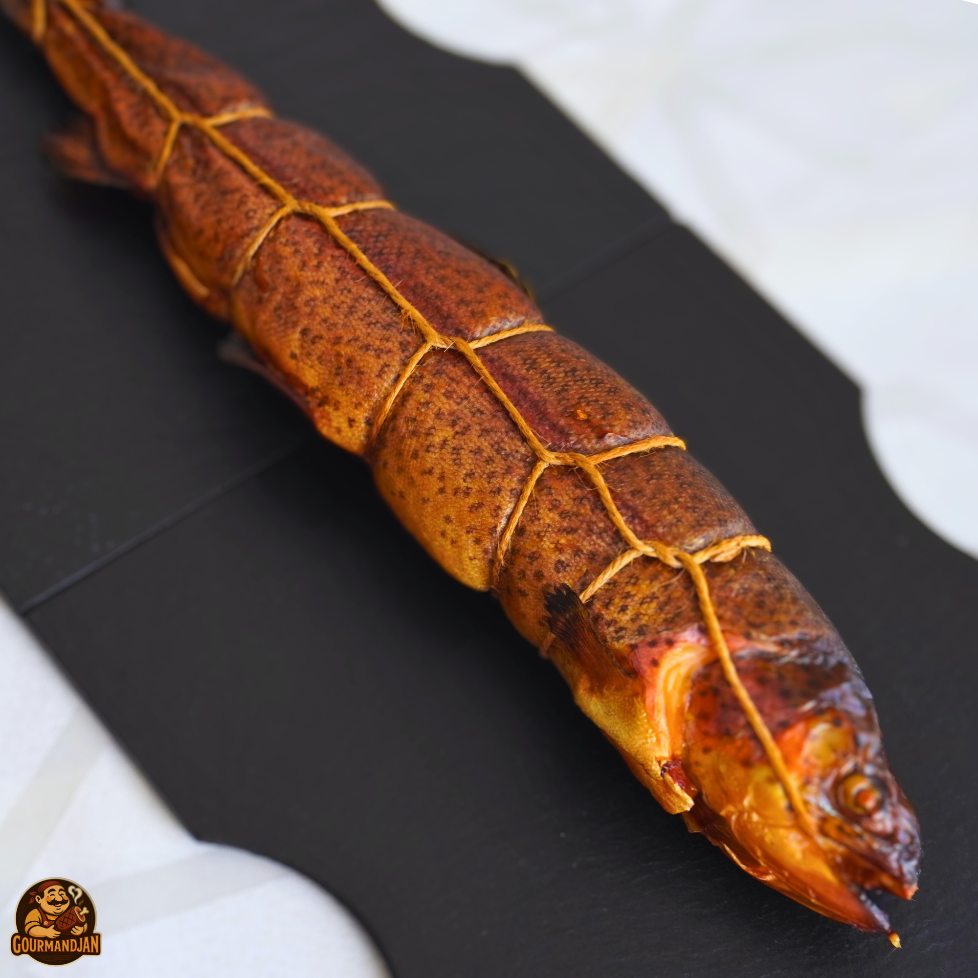 Форель горячего копчения (1 шт. ~350–500 г. )