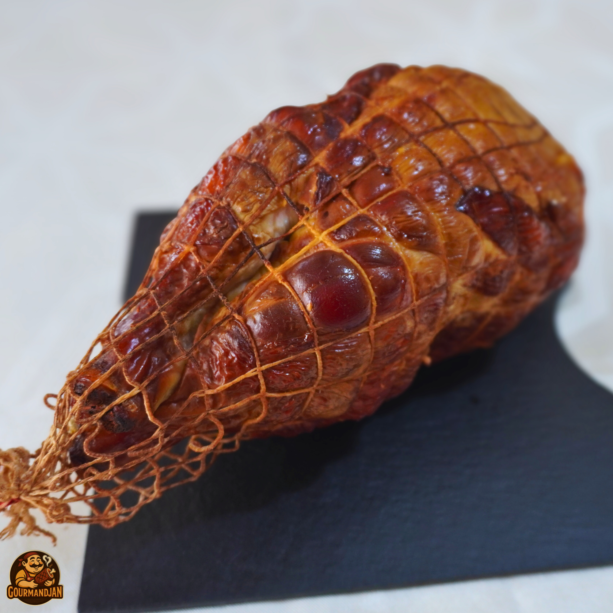 Курица горячего копчения (1 шт. ~0,9–1,2 кг)