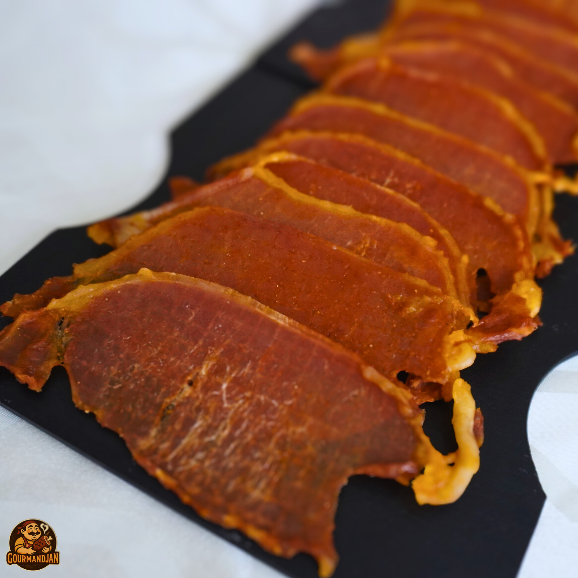 Свиные джерки —  мясные чипсы из свиной корейки  (1 упаковка ~150–200 г)